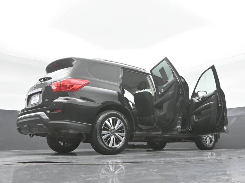 2020 Nissan Pathfinder SV