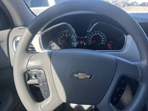 2017 Chevrolet Traverse LS