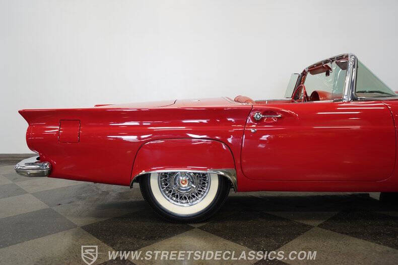 1957 Ford Thunderbird