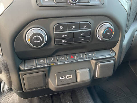 2023 Chevrolet Silverado 1500 Custom