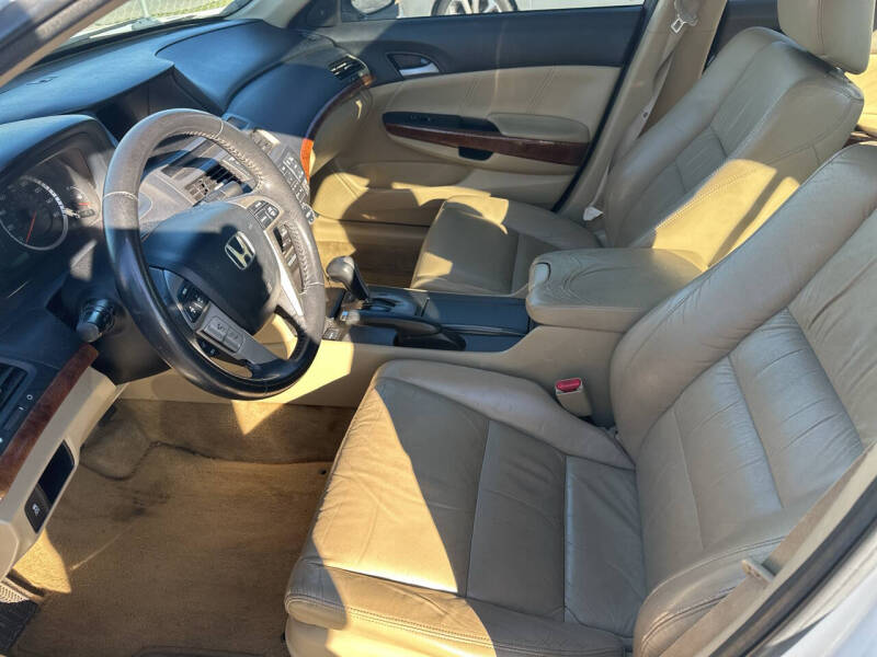 2012 Honda Accord EX-L V6 w/Navi