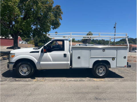 2012 Ford F-350 Super Duty for sale at Dealers Choice Inc in Farmersville CA
