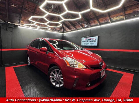 2014 Toyota Prius v Five