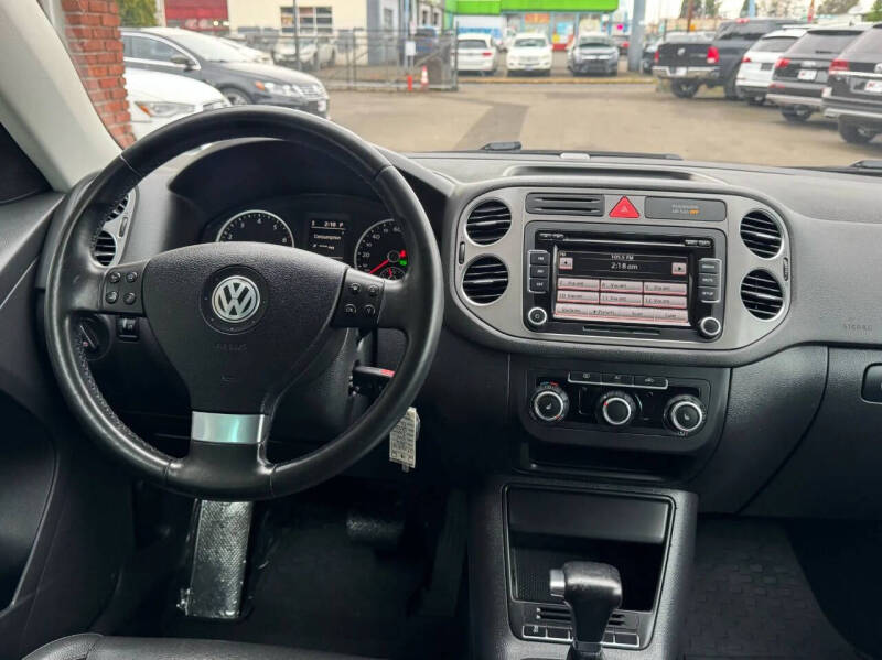 2010 Volkswagen Tiguan Wolfsburg Edition 4Motion