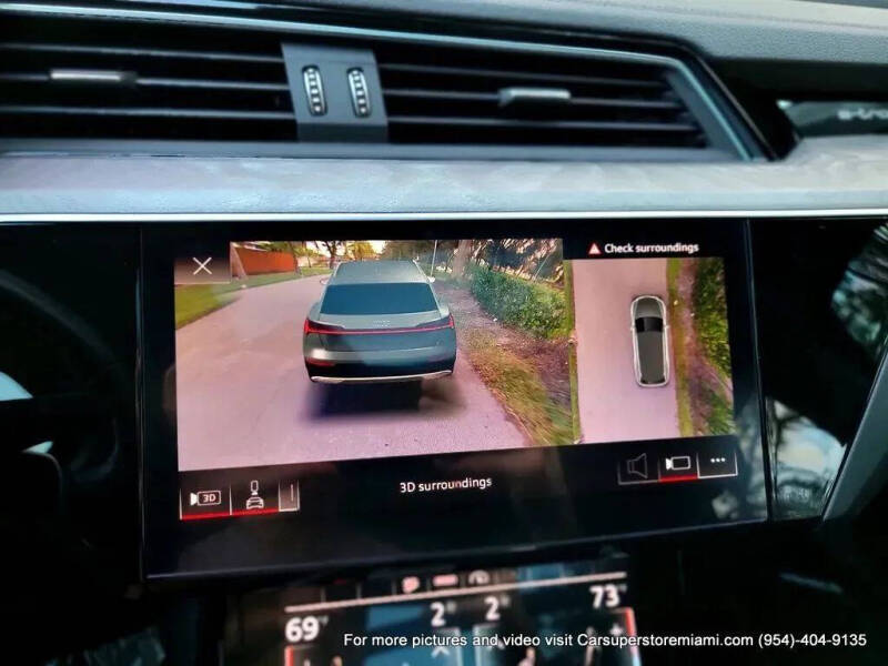 2021 Audi e-tron quattro Premium Plus