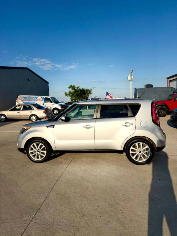 2018 Kia Soul +
