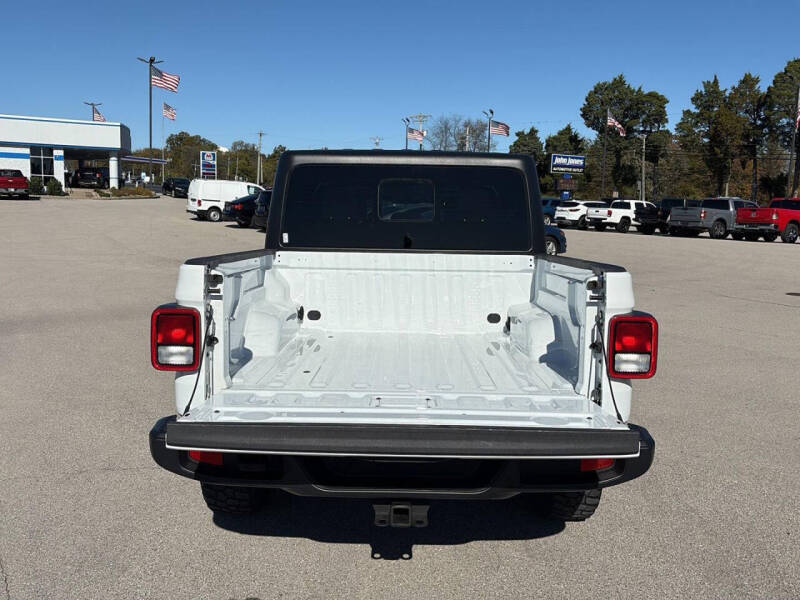 2021 Jeep Gladiator Willys
