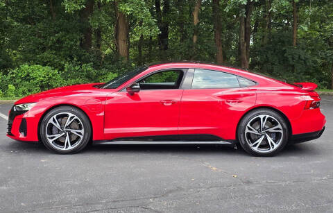 2024 Audi e-tron GT quattro Premium Plus