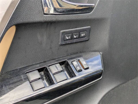 2017 Toyota RAV4 Hybrid Limited