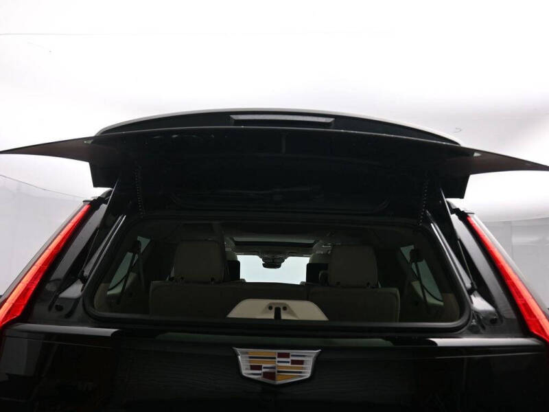 2023 Cadillac Escalade ESV Sport Platinum