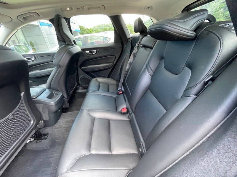 2023 Volvo XC60 B5 Core