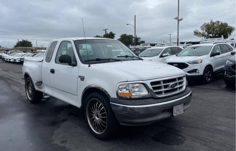 2000 Ford F-150 for sale at LUCKY MTRS in Pomona CA