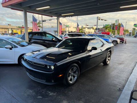 2019 Dodge Challenger for sale at American Auto Sales in Hialeah FL
