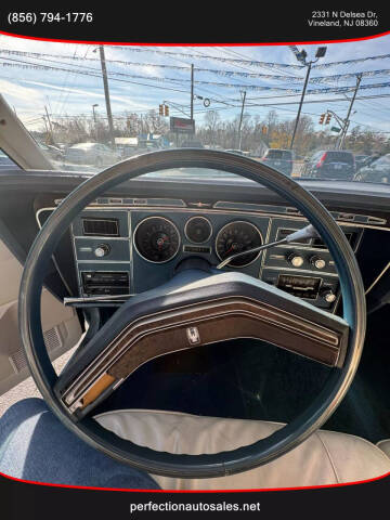 1976 Ford Thunderbird 2D Hardtop