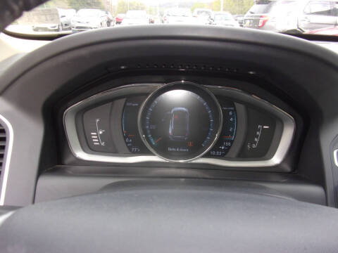 2016 Volvo XC60 T5 Premier