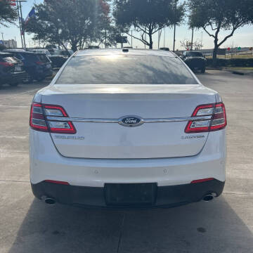 2019 Ford Taurus Limited