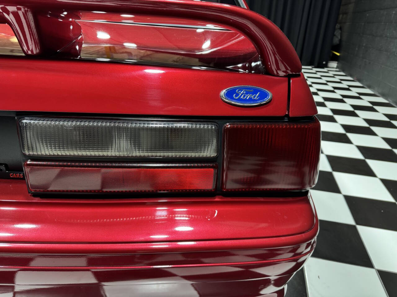 1991 Ford Mustang 22