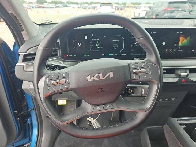 2024 Kia EV9 Land