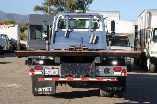 2015 Freightliner M2 106