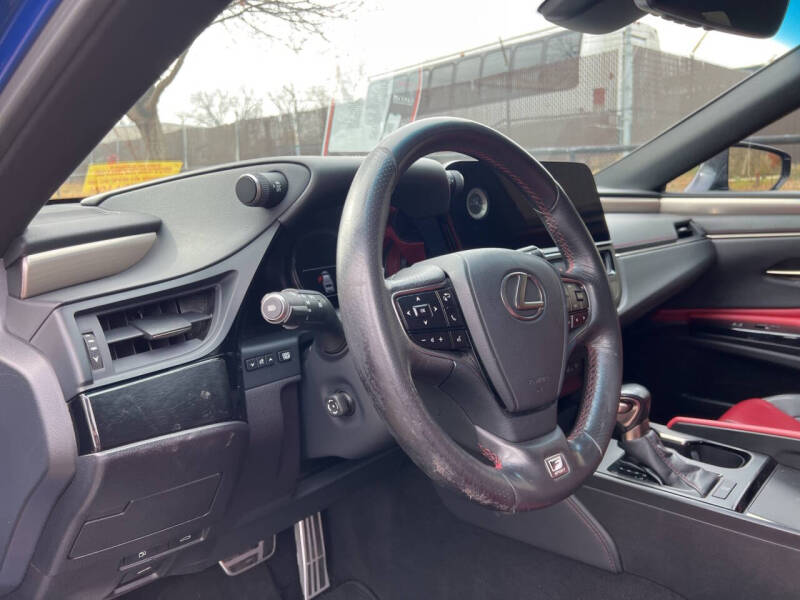 2023 Lexus ES 350 F SPORT Handling