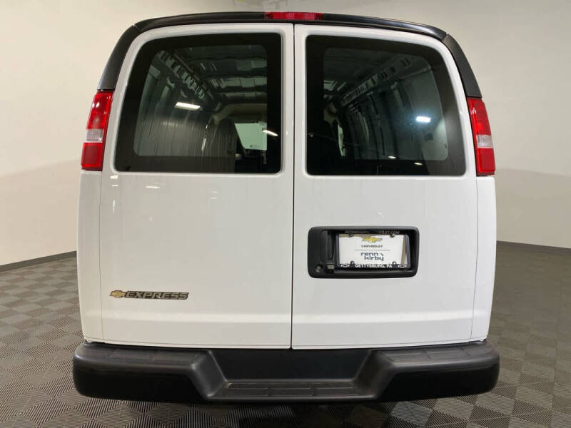 2026 Chevrolet Express 2500