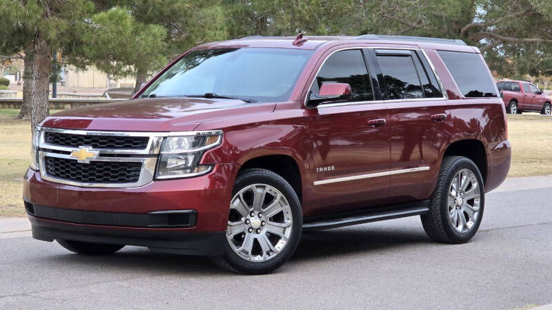 2017 Chevrolet Tahoe LS photo 2