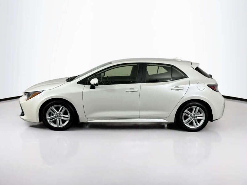 2020 Toyota Corolla Hatchback SE