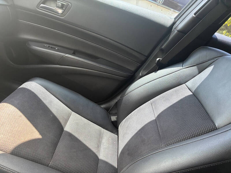 2016 Acura ILX w/Tech w/A-SPEC