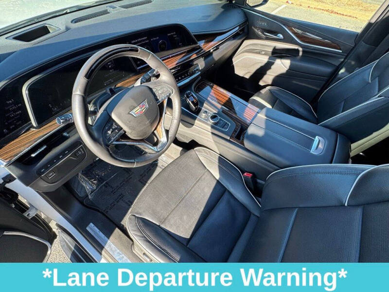 2022 Cadillac Escalade ESV Premium Luxury