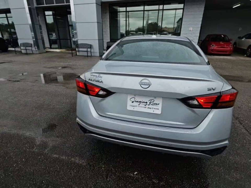 2024 Nissan Altima 2.5 SV