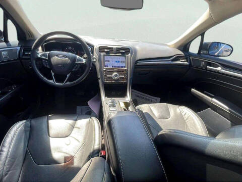 2020 Ford Fusion Energi Titanium