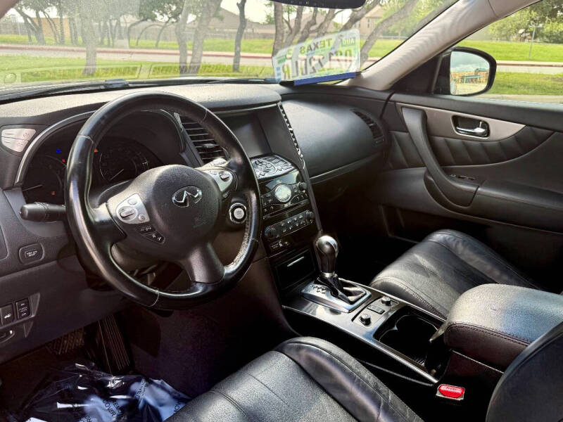 2015 Infiniti QX70
