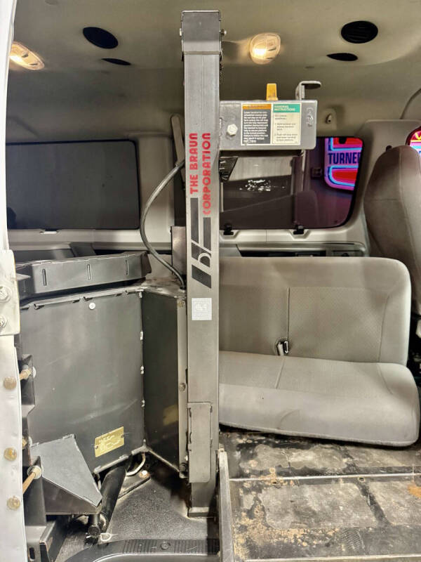 2007 Ford E-Series E-150 XLT