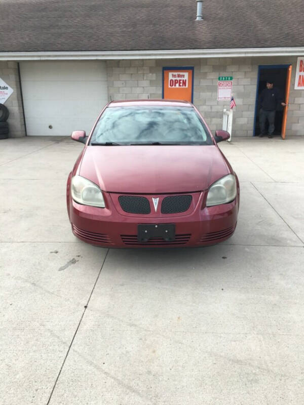 2009 Pontiac G5 for sale at B & T Auto Sales & Repair in Columbus OH