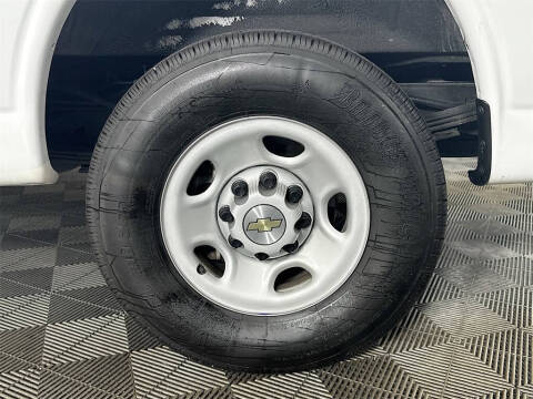 2024 Chevrolet Express 2500