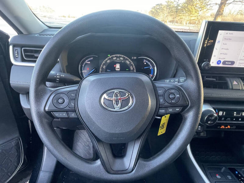 2024 Toyota RAV4 Hybrid LE