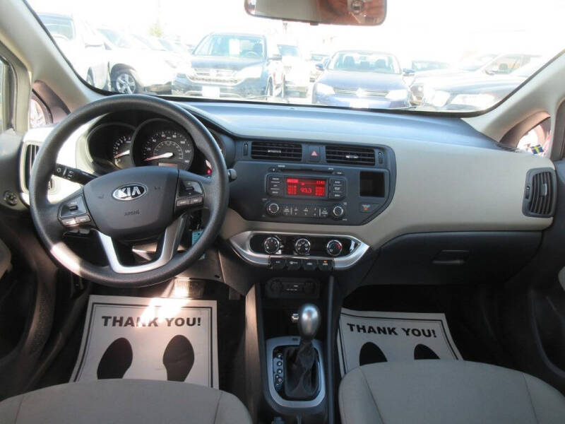 2015 Kia Rio 5-Door LX