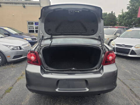 2013 Dodge Avenger SE