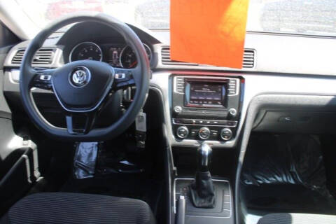 2017 Volkswagen Passat 1.8T S