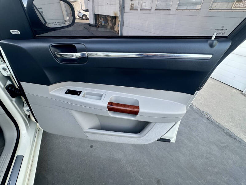 2006 Chrysler 300 C