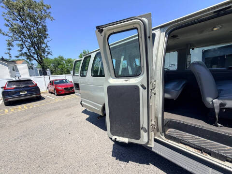 2006 Ford E-Series E-350 SD XL