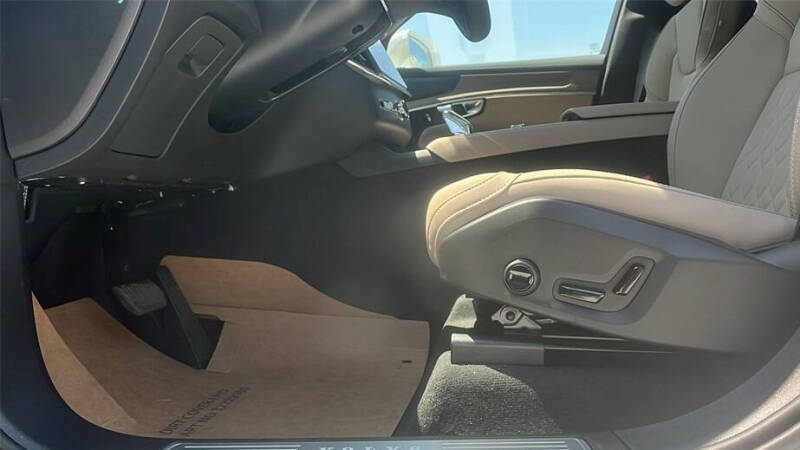 2026 Volvo XC90 B6 Plus 7P