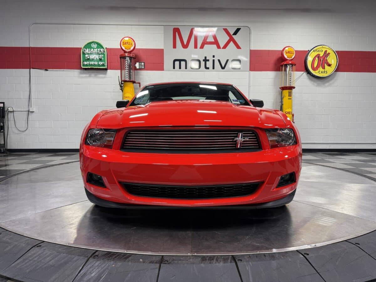 2011 Ford Mustang 16