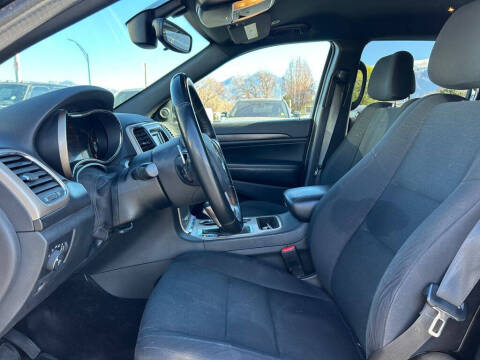 2017 Jeep Grand Cherokee Laredo