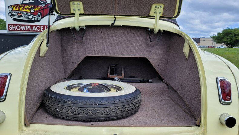 1941 Plymouth Deluxe