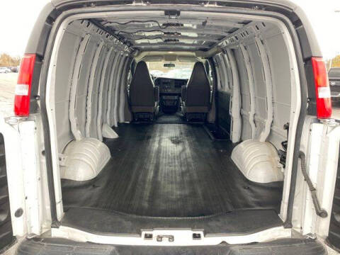 2024 GMC Savana 2500