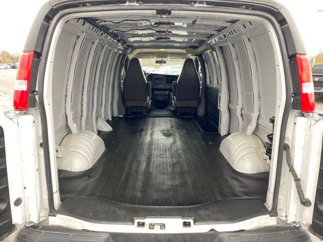 2024 GMC Savana 2500