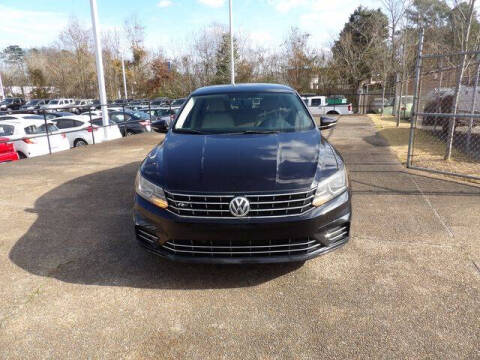 2018 Volkswagen Passat 2.0T R-Line