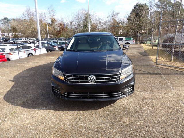 2018 Volkswagen Passat 2.0T R-Line