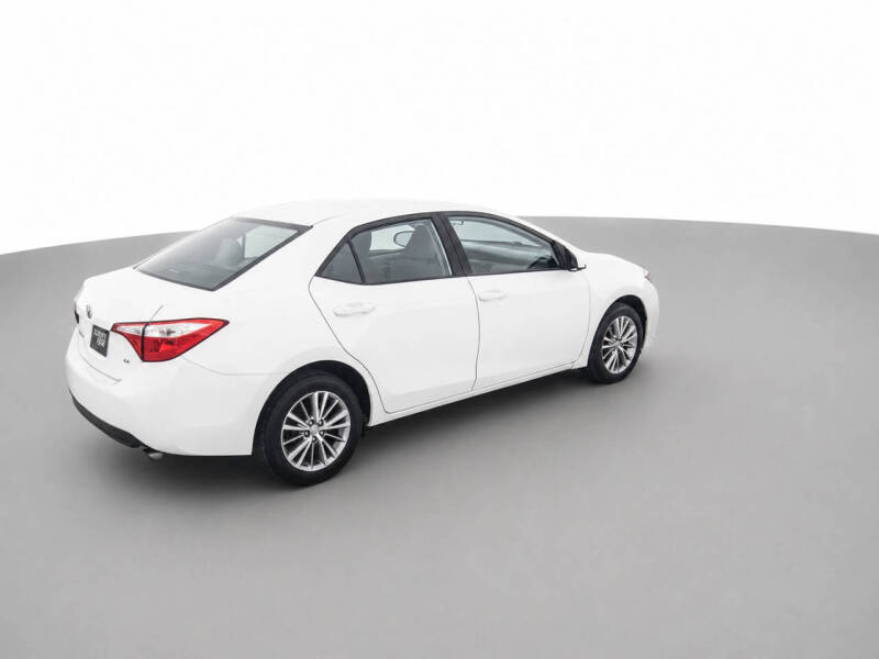 2015 Toyota Corolla LE Plus